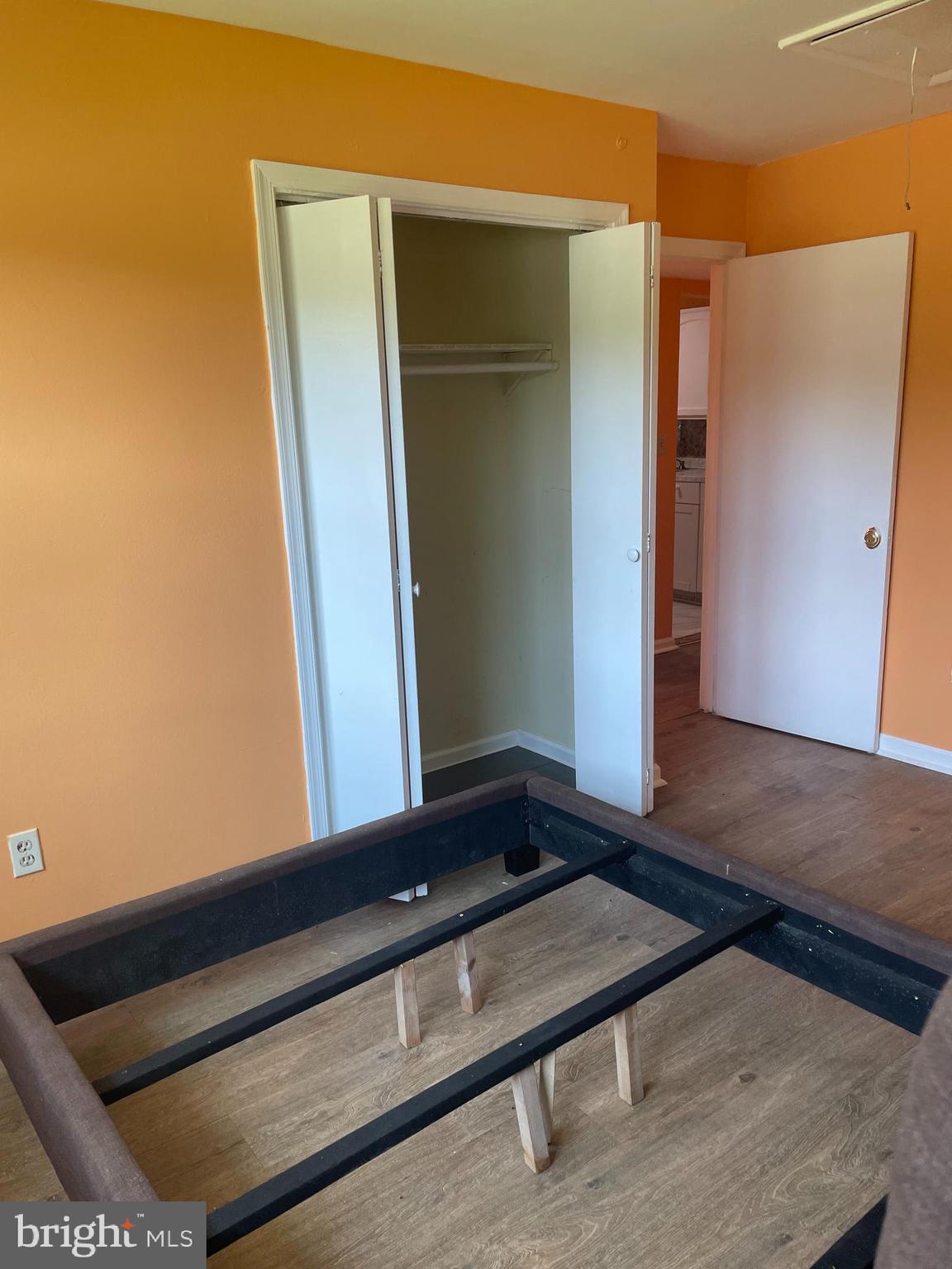 MANOKIN GLEN - Residential