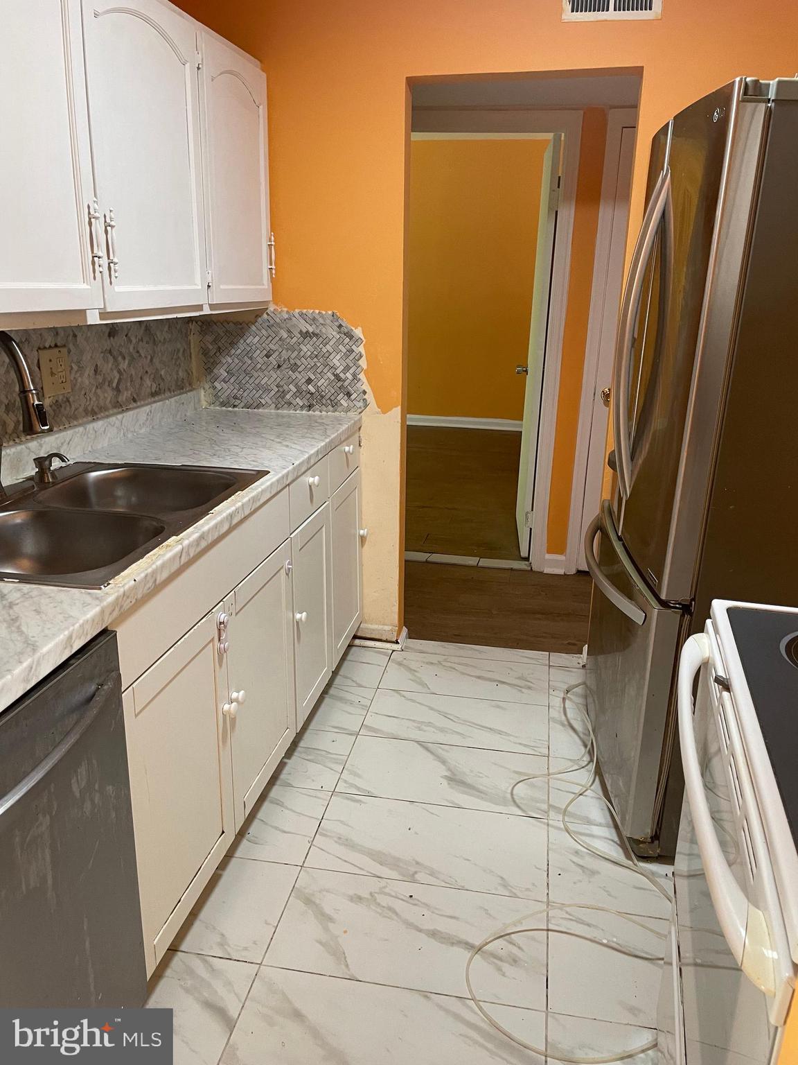 MANOKIN GLEN - Residential