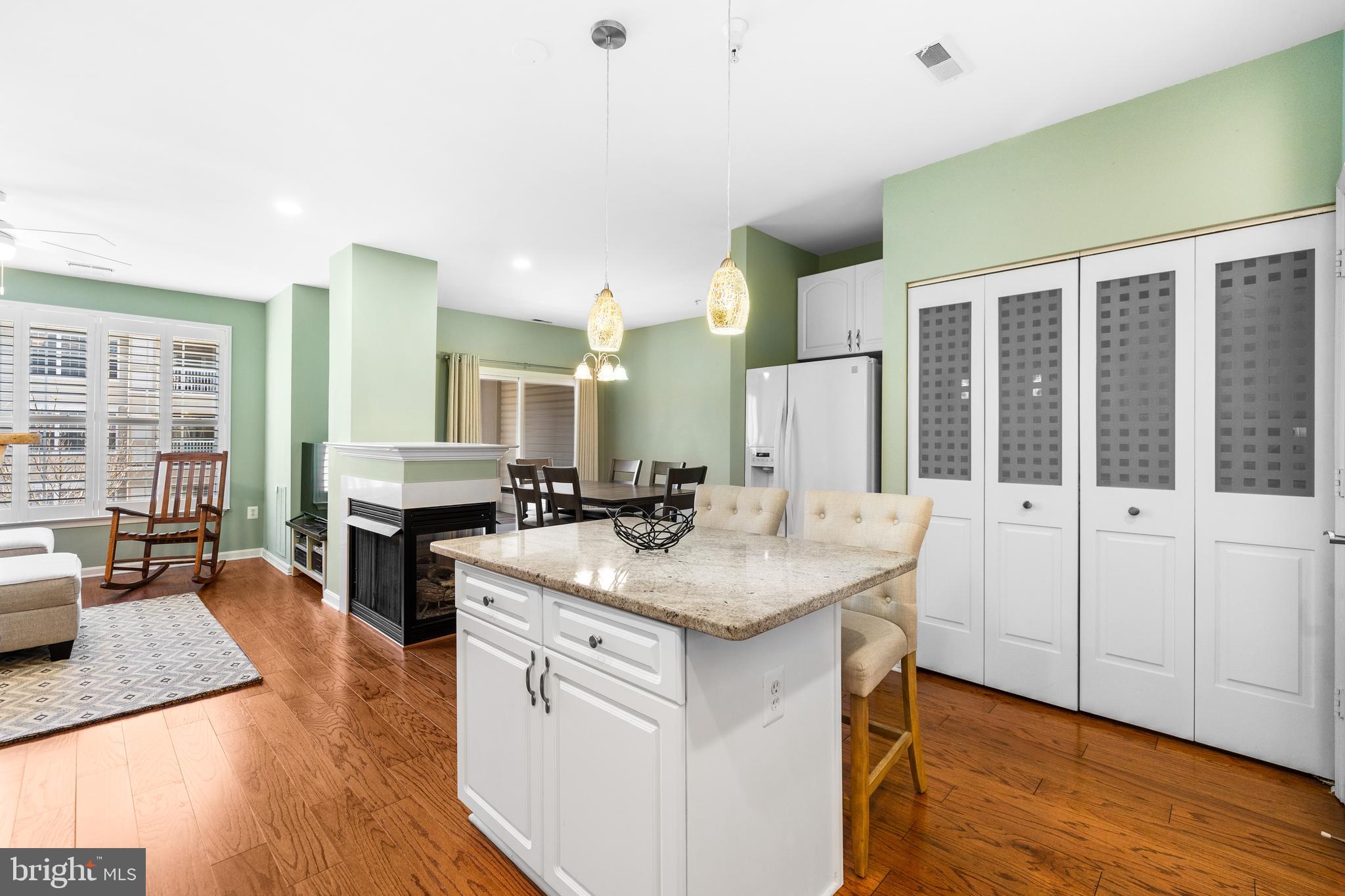 HIGH VIEW AT HUNT VALLEY - Residential
