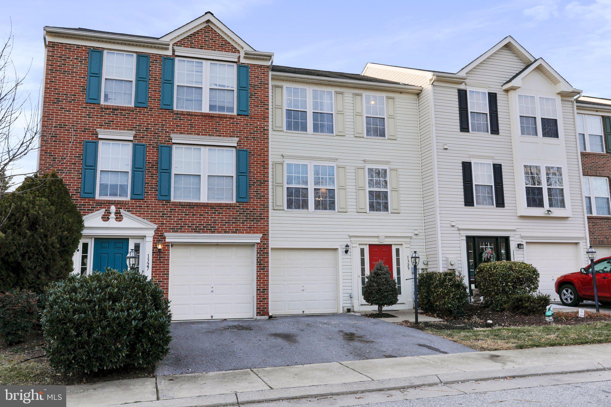 LAKELAND PLACE - Residential