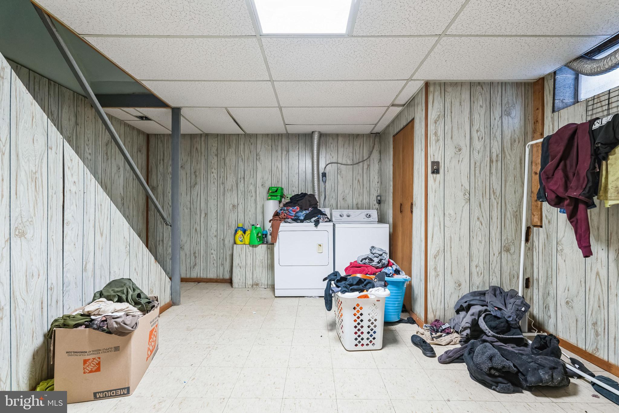 ROXBOROUGH - Residential