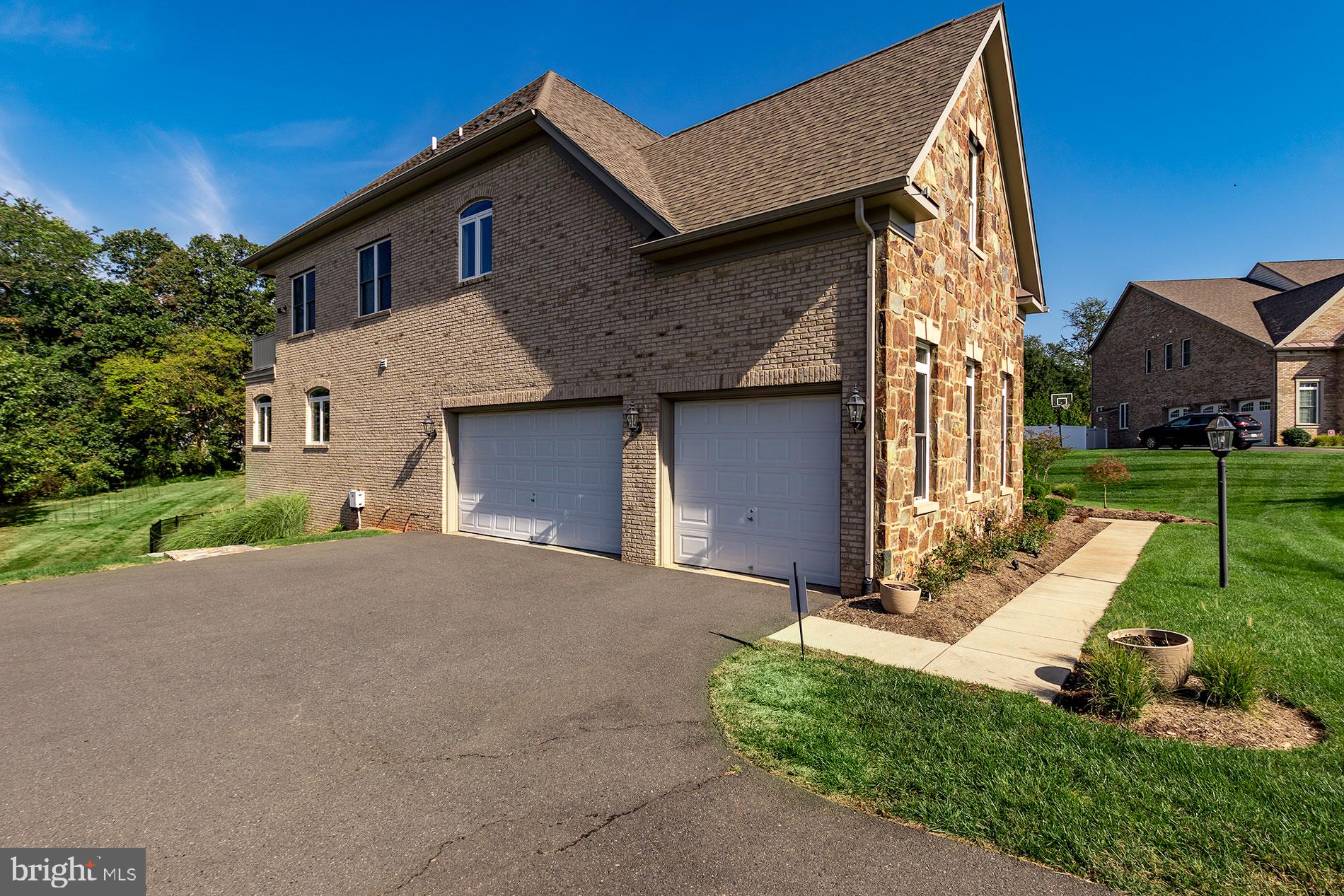 WAPLES MILL - Residential