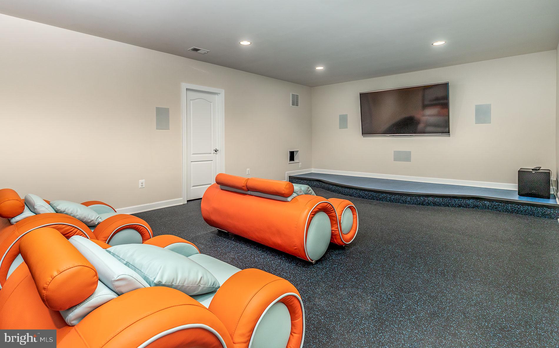 WAPLES MILL - Residential