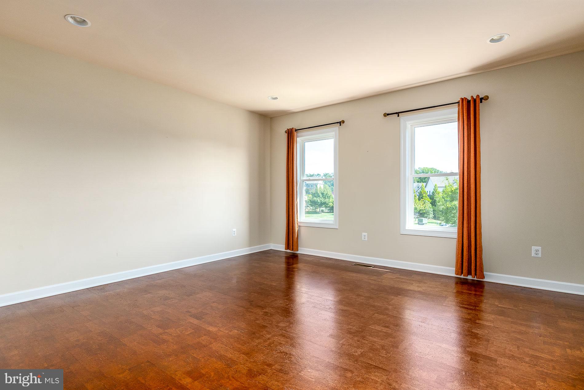 WAPLES MILL - Residential