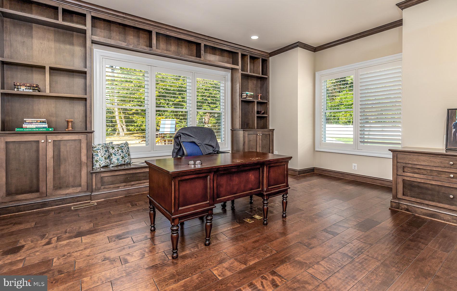 WAPLES MILL - Residential