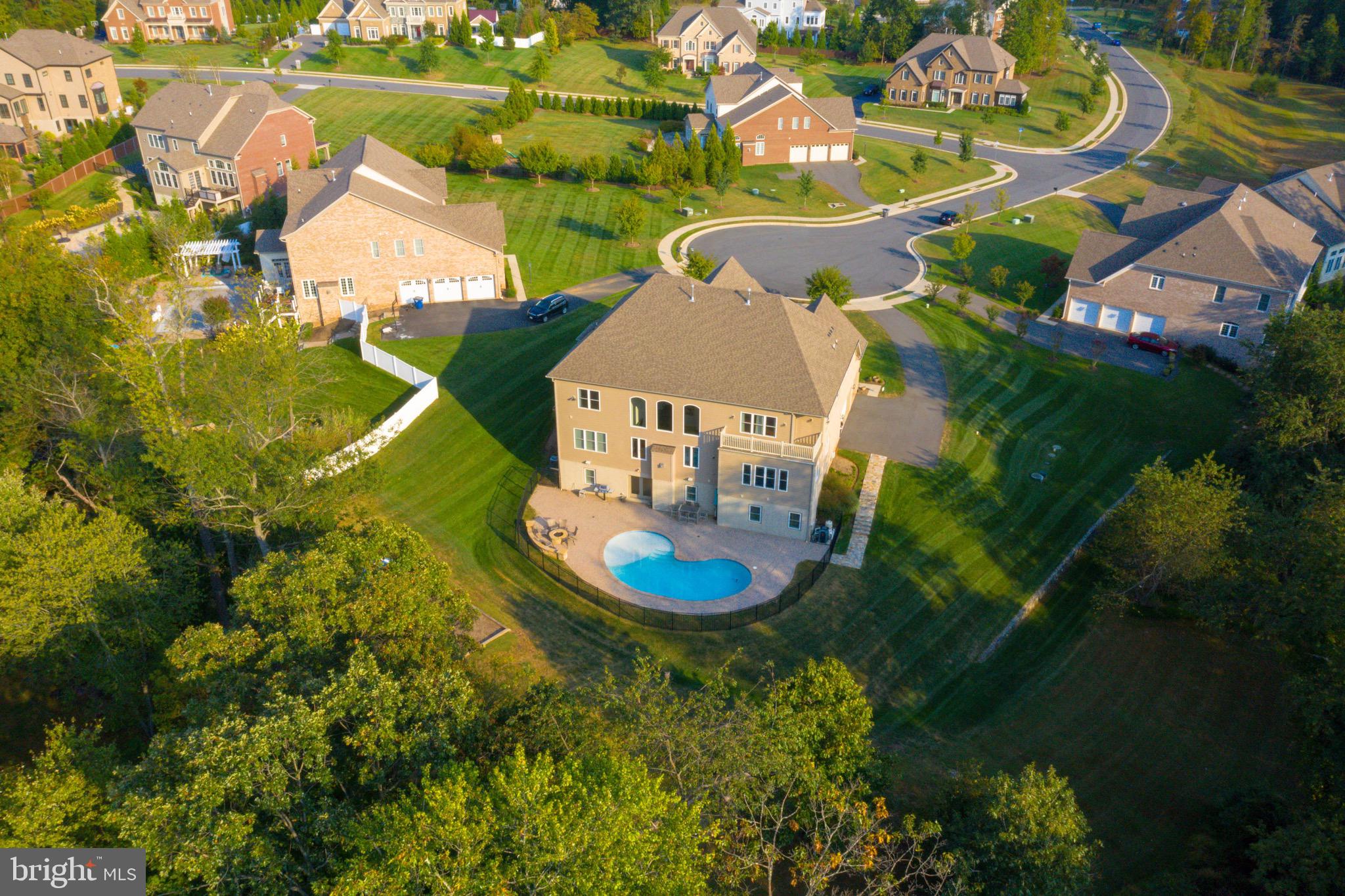 WAPLES MILL - Residential