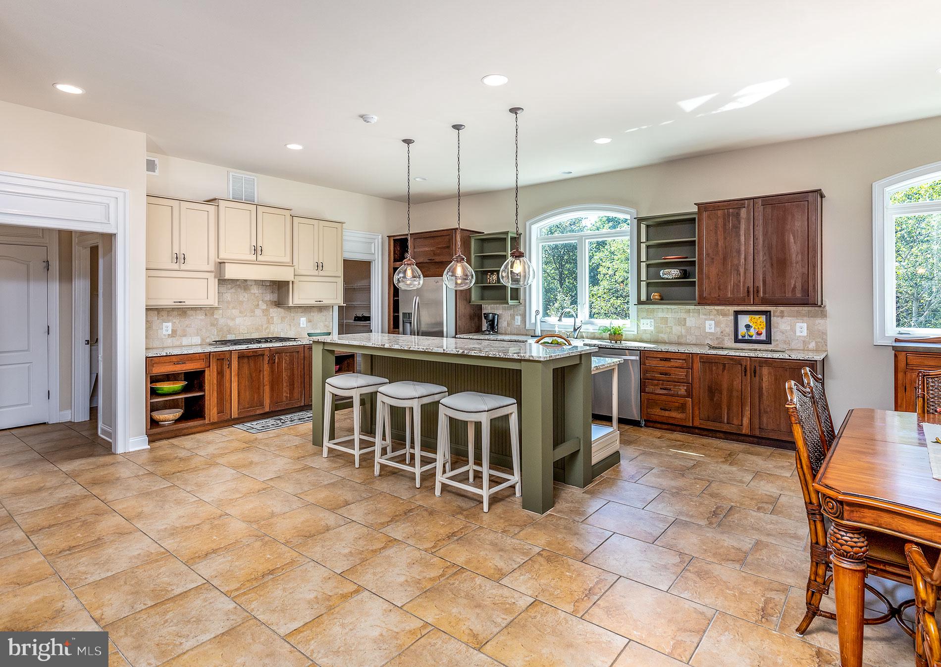 WAPLES MILL - Residential