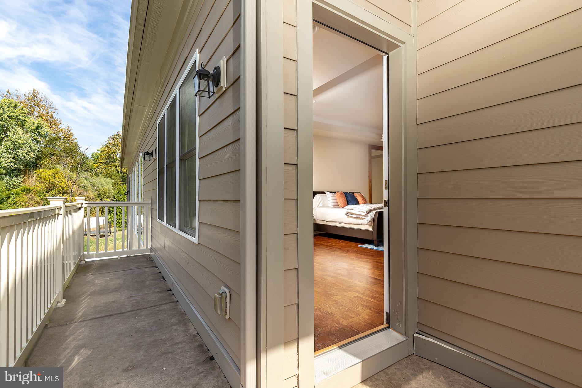 WAPLES MILL - Residential