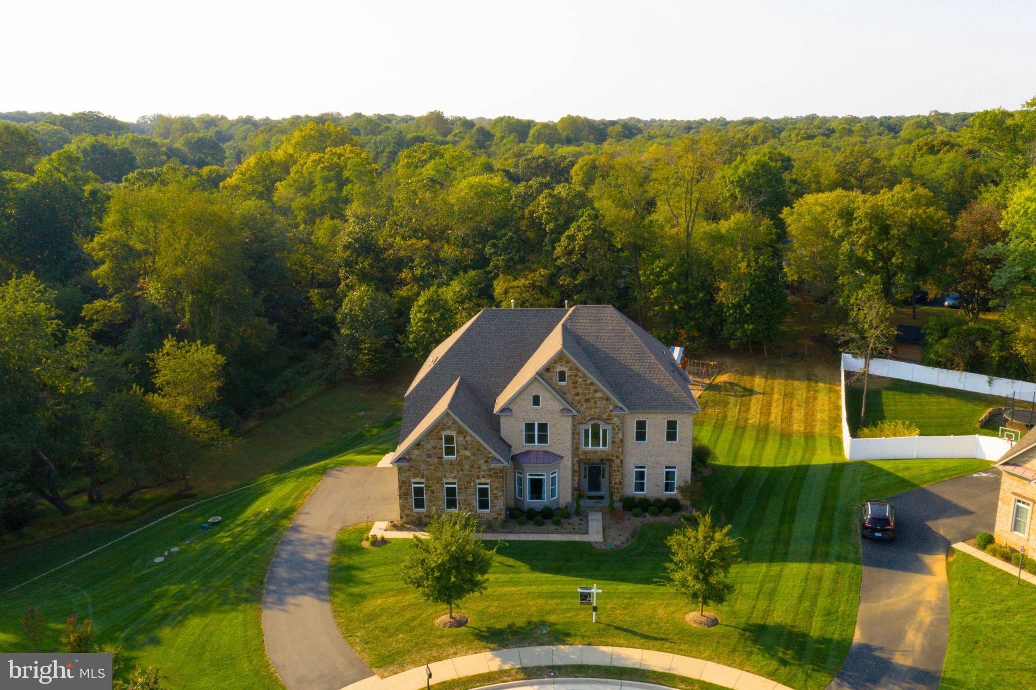 WAPLES MILL - Residential