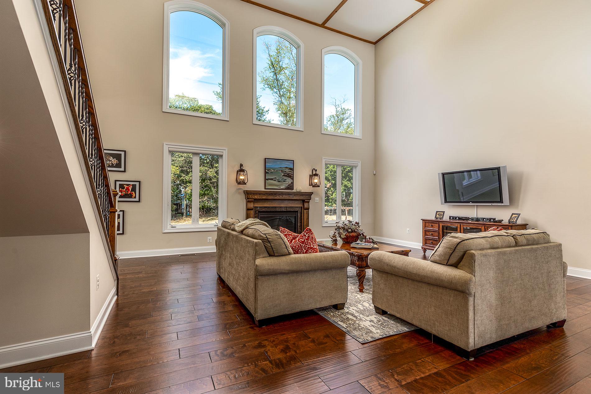 WAPLES MILL - Residential