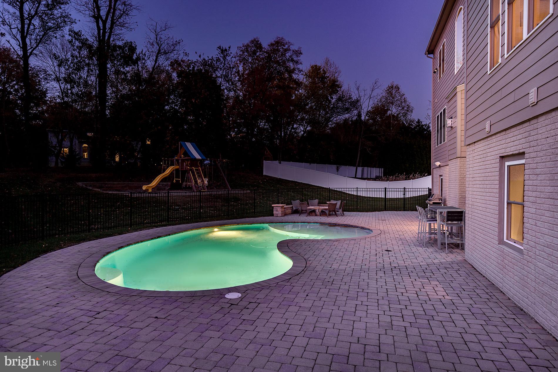 WAPLES MILL - Residential