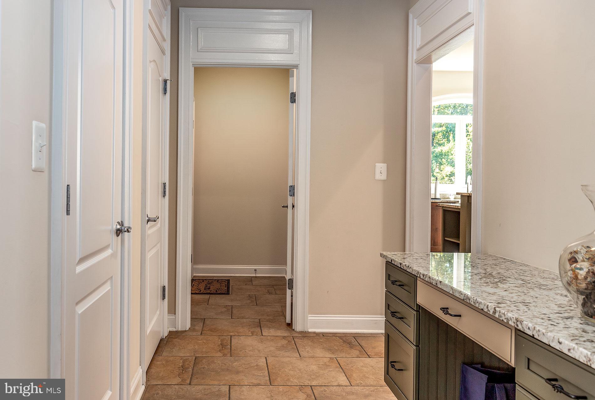 WAPLES MILL - Residential