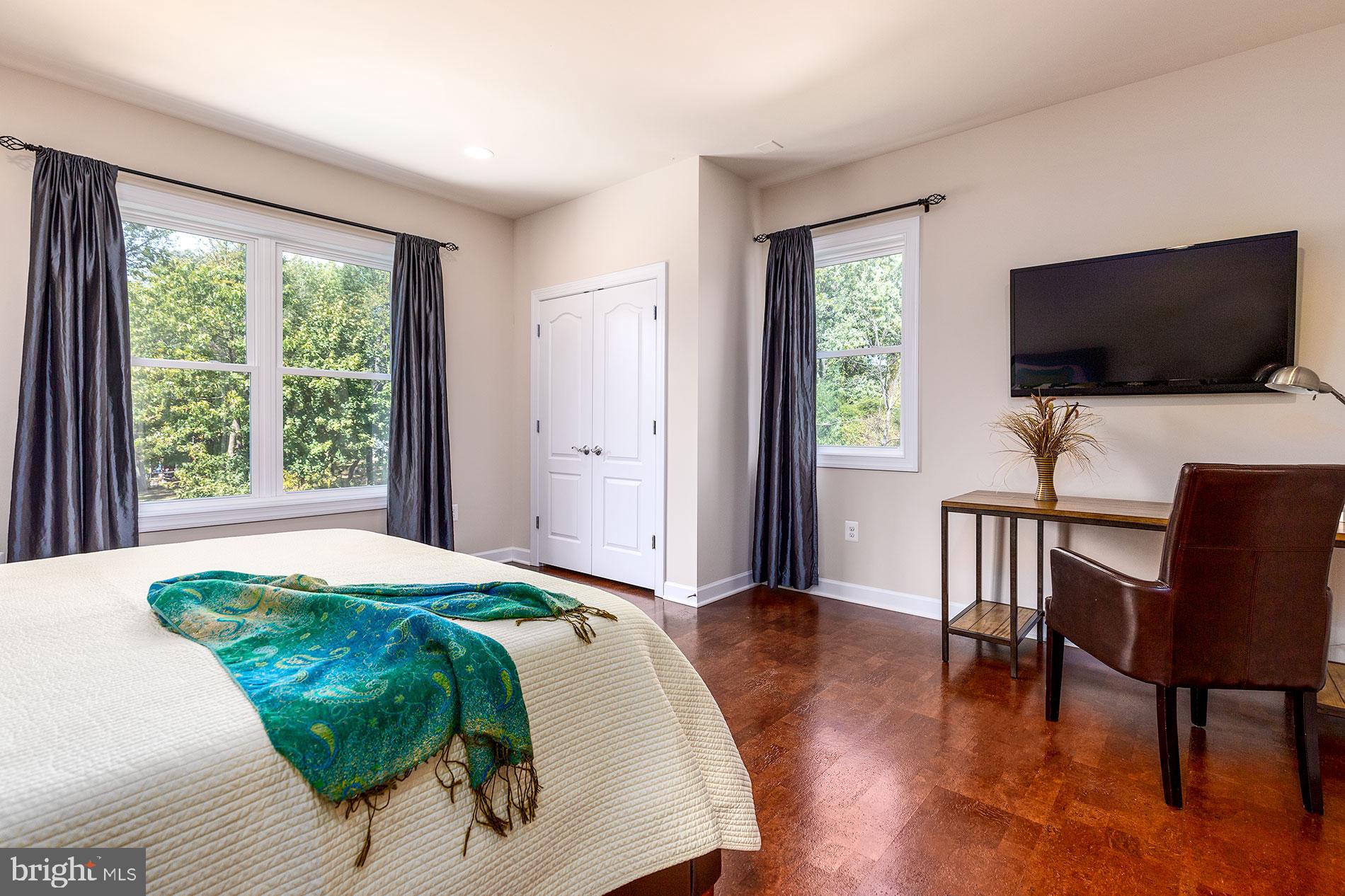 WAPLES MILL - Residential