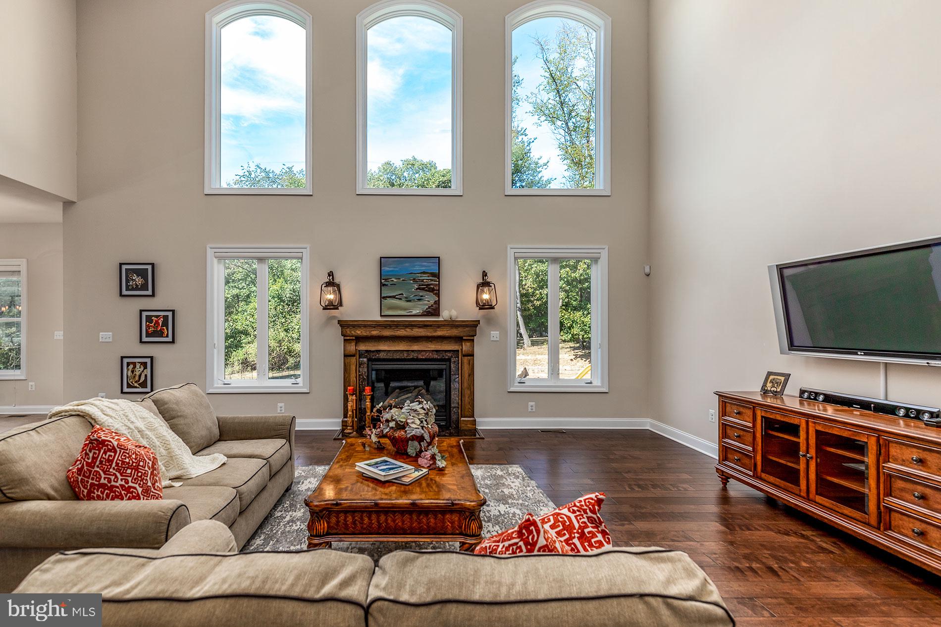 WAPLES MILL - Residential