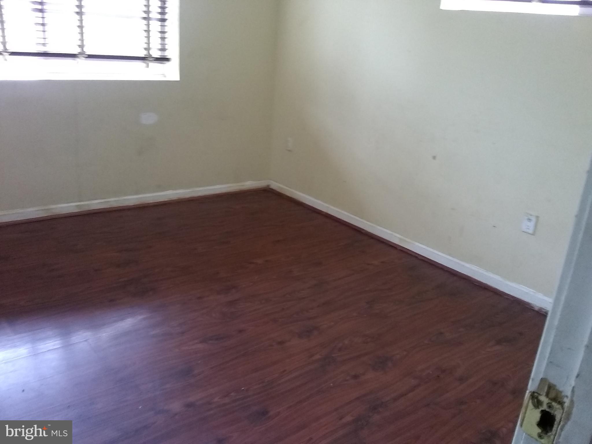 DEANWOOD - Residential Lease