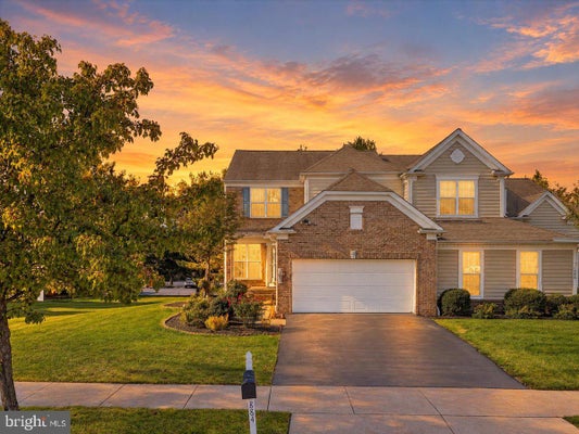1884 EMERALD DR, OREFIELD, PA 18069 - Image ca6692ef88a7584fa757f1a9bc6b36ff/860731945