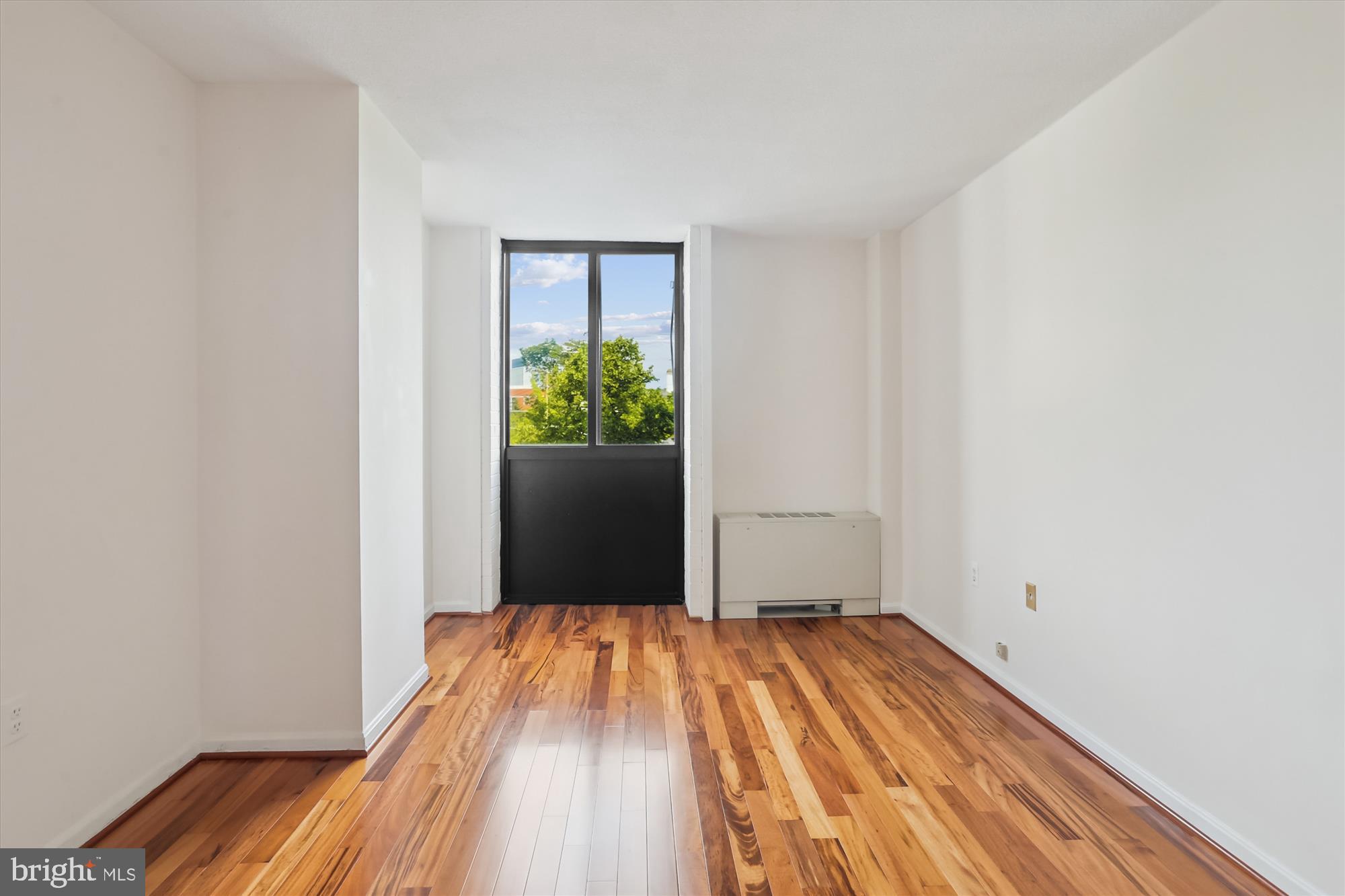 RIVIERA OF CHEVY CHASE - Residential