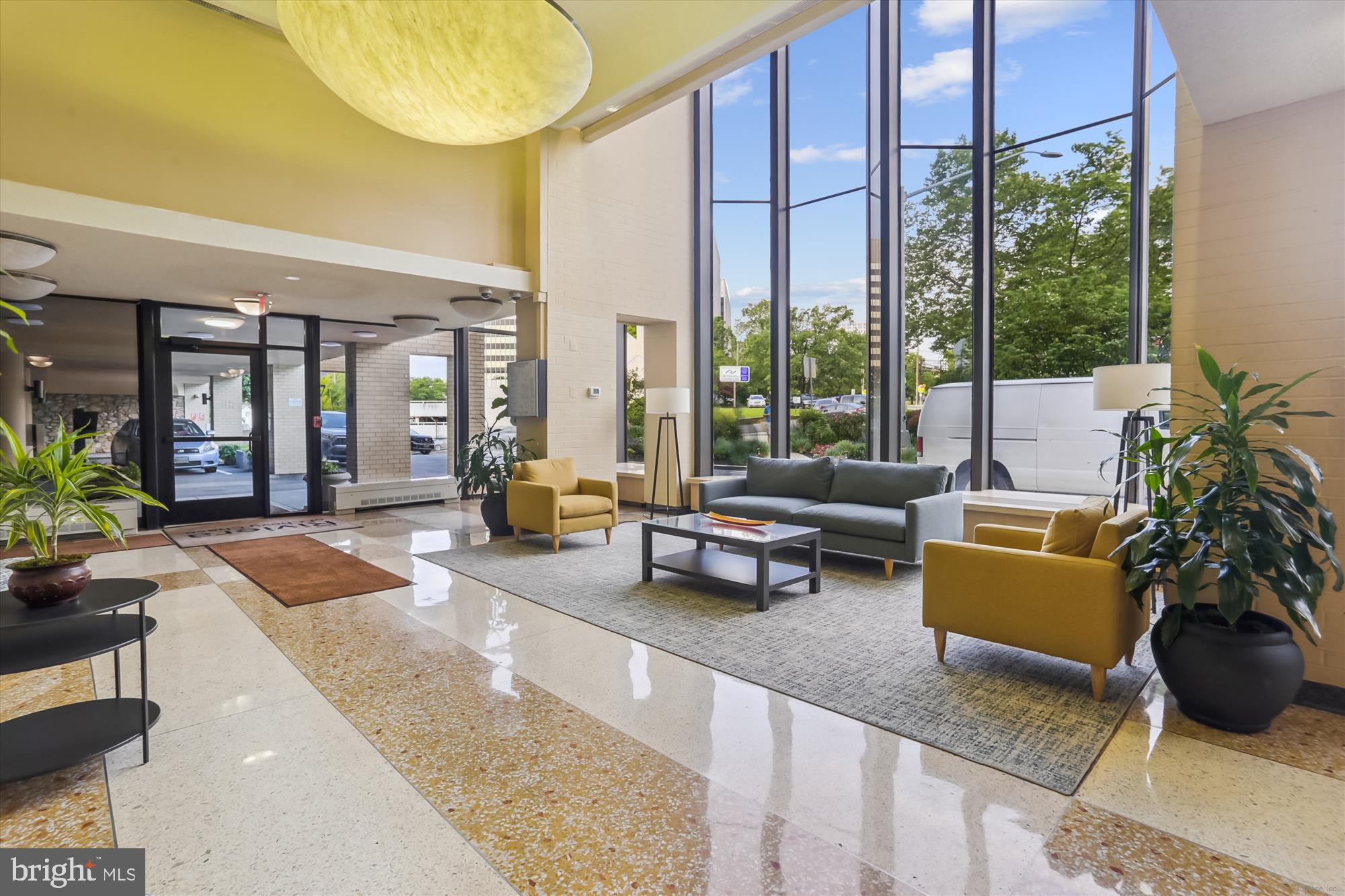 RIVIERA OF CHEVY CHASE - Residential