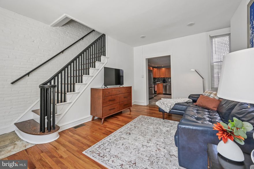 936 New Market Street | Northern Liberties. Renovated 2,159 sq ft brick duplex offering modern living and strong rental potential in one of Philadelphia’s most desirable neighborhoods with a European Village feel thanks to its walkable streets, piazza, cafés, and restaurants. The front unit is a 3-story townhouse with 3 bedrooms, 3 baths, a spacious kitchen/dining area with state-of-the-art appliances, and basement laundry/storage. The rear unit is a private bi-level with open living/dining, half bath, laundry, and a large bedroom suite with a newly renovated contemporary bath. Both units feature separate HVAC and breakers, abundant natural light, and a shared garden. The front unit has windows on 3 sides; the rear enjoys a gated entrance. WalkScore 96, TransitScore 100, BikeScore 9 —steps to the Piazza, cafés, restaurants, parks, and just a short walk to Old City, Fishtown, and the Delaware waterfront. Ideal for
owner-occupant with income, multi-generational living, or savvy investor.