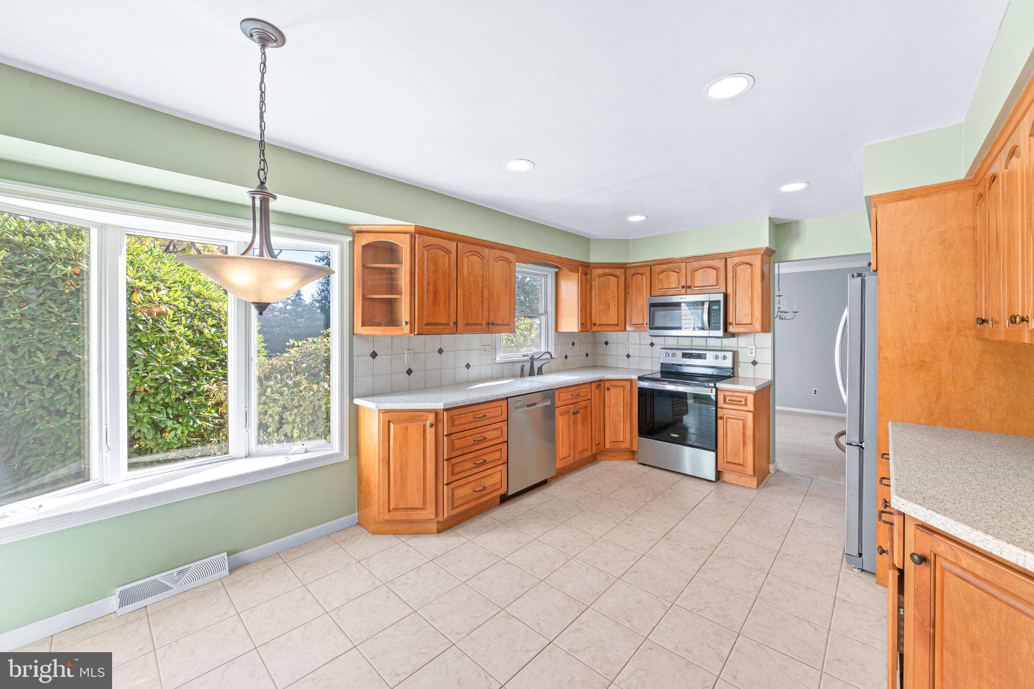 221 JADE DRIVE