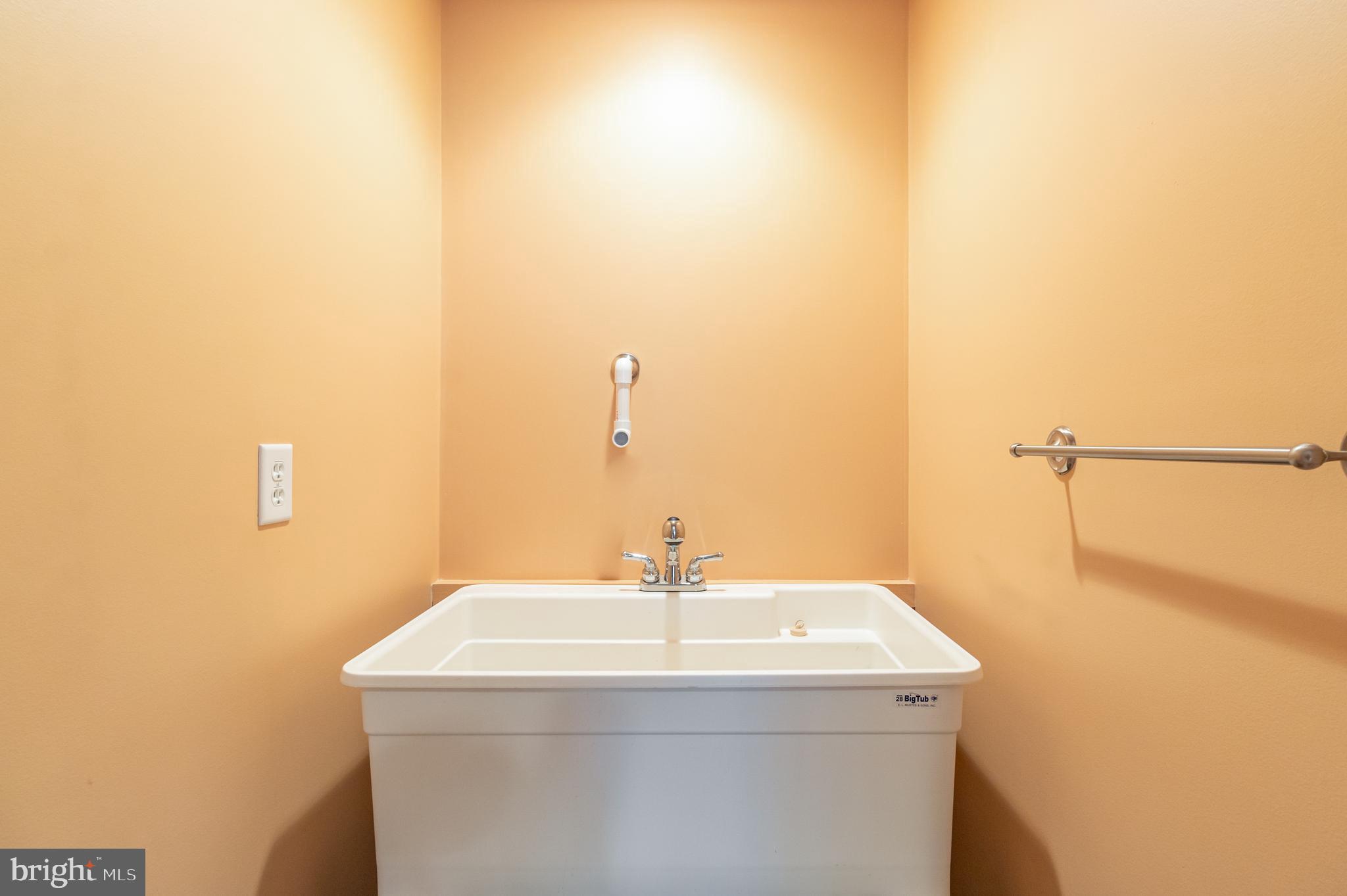 ARBOR GREENE - Residential