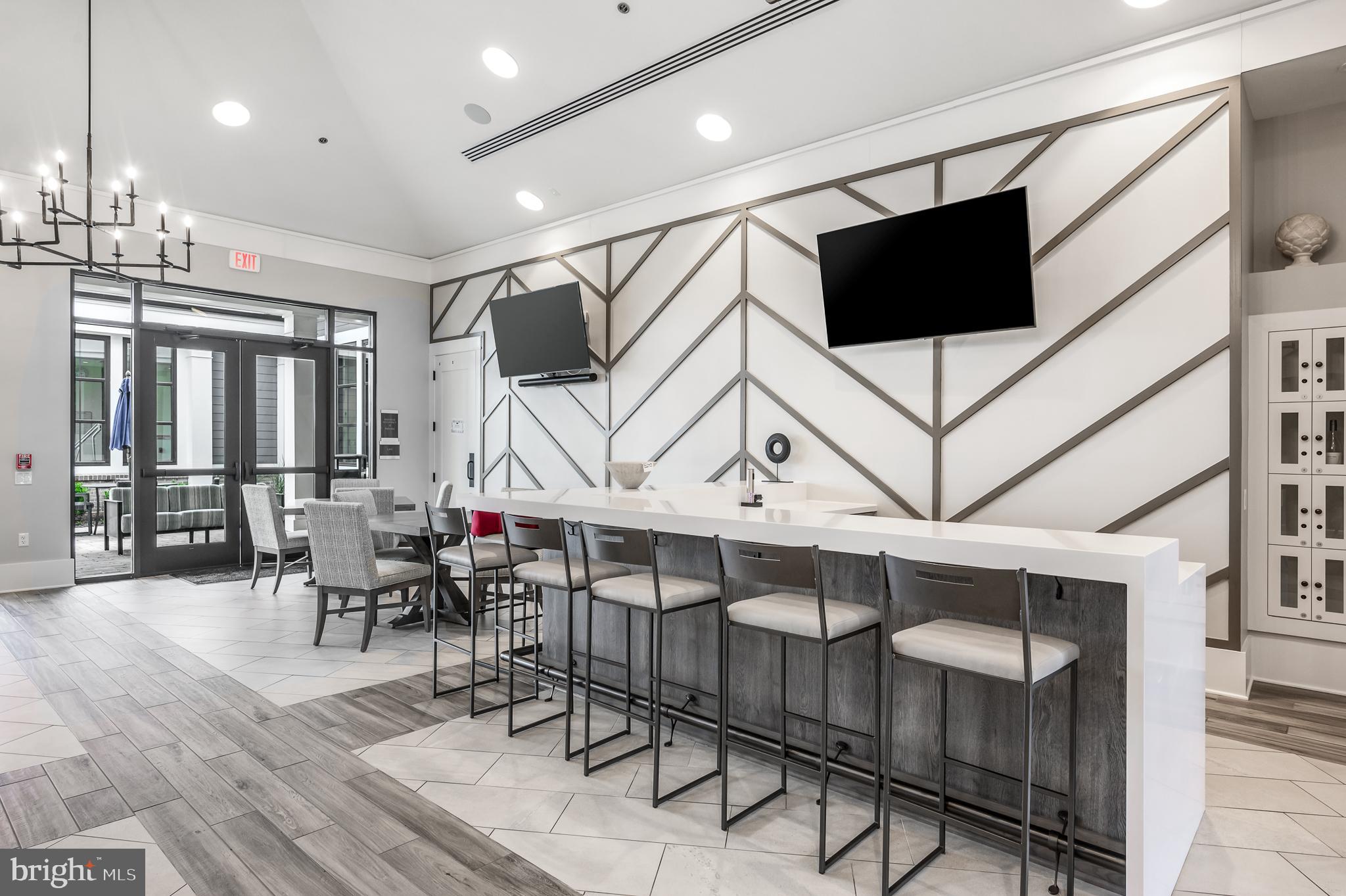 MONTEBELLO - Residential Lease