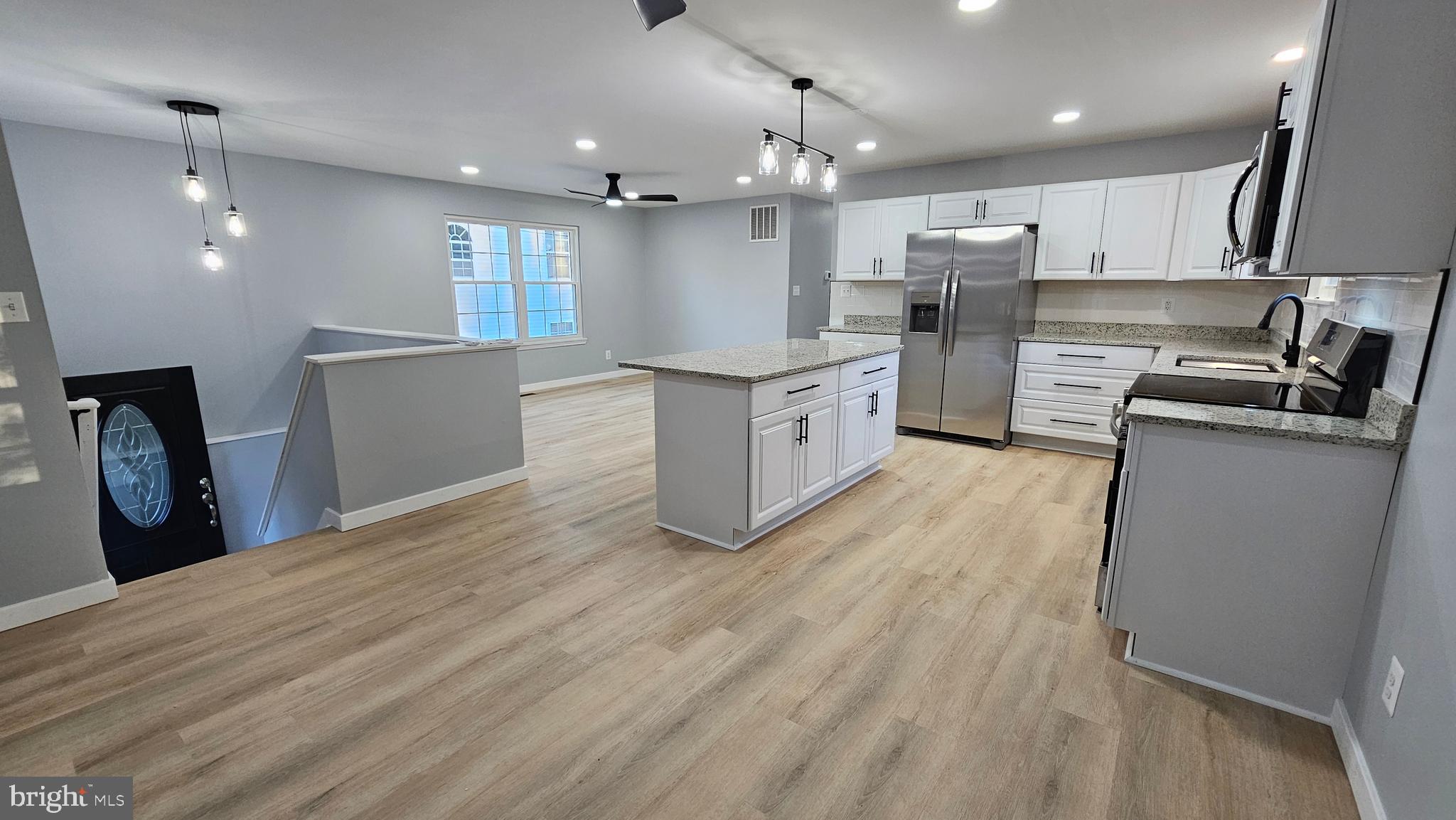 WHITE SANDS - Residential