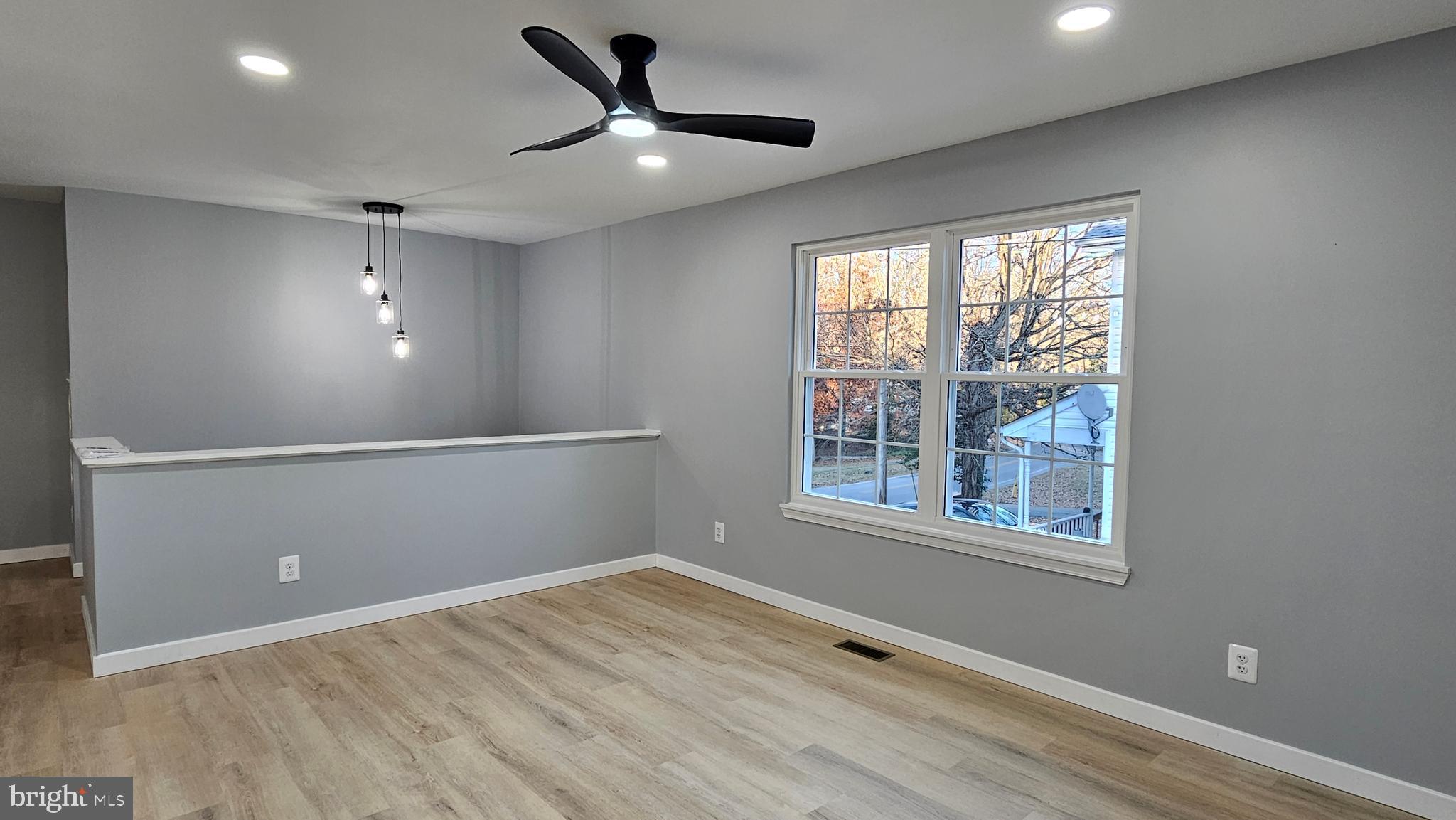 WHITE SANDS - Residential