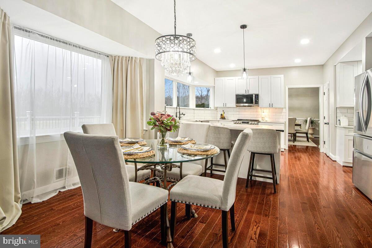 CLINTON - Residential