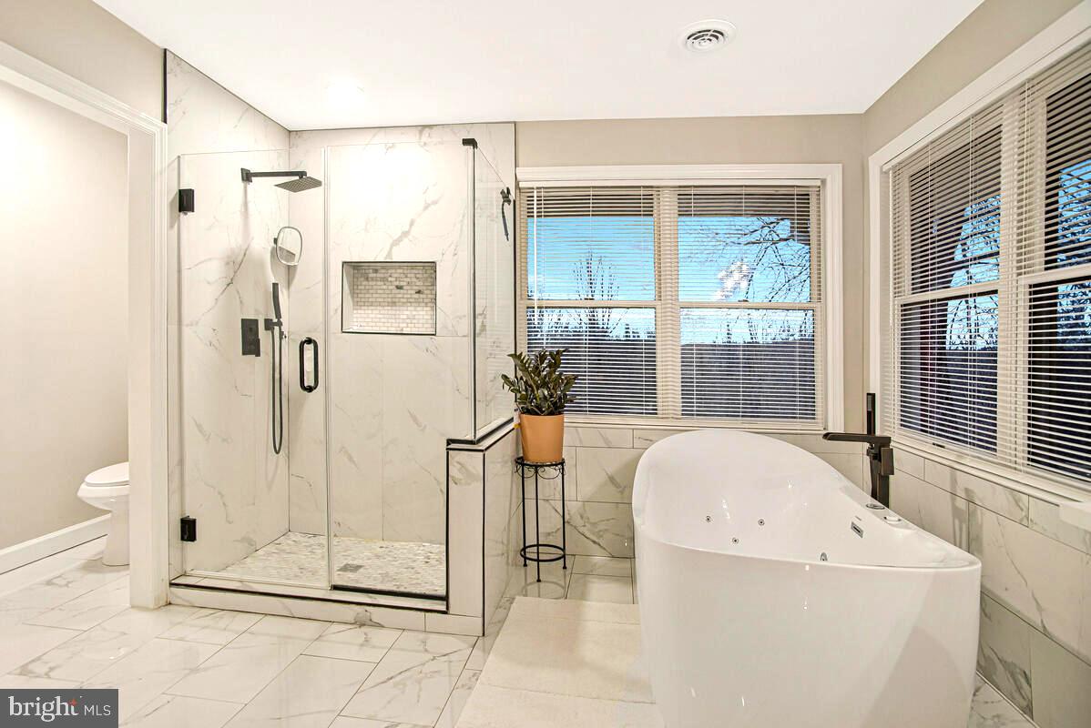 CLINTON - Residential