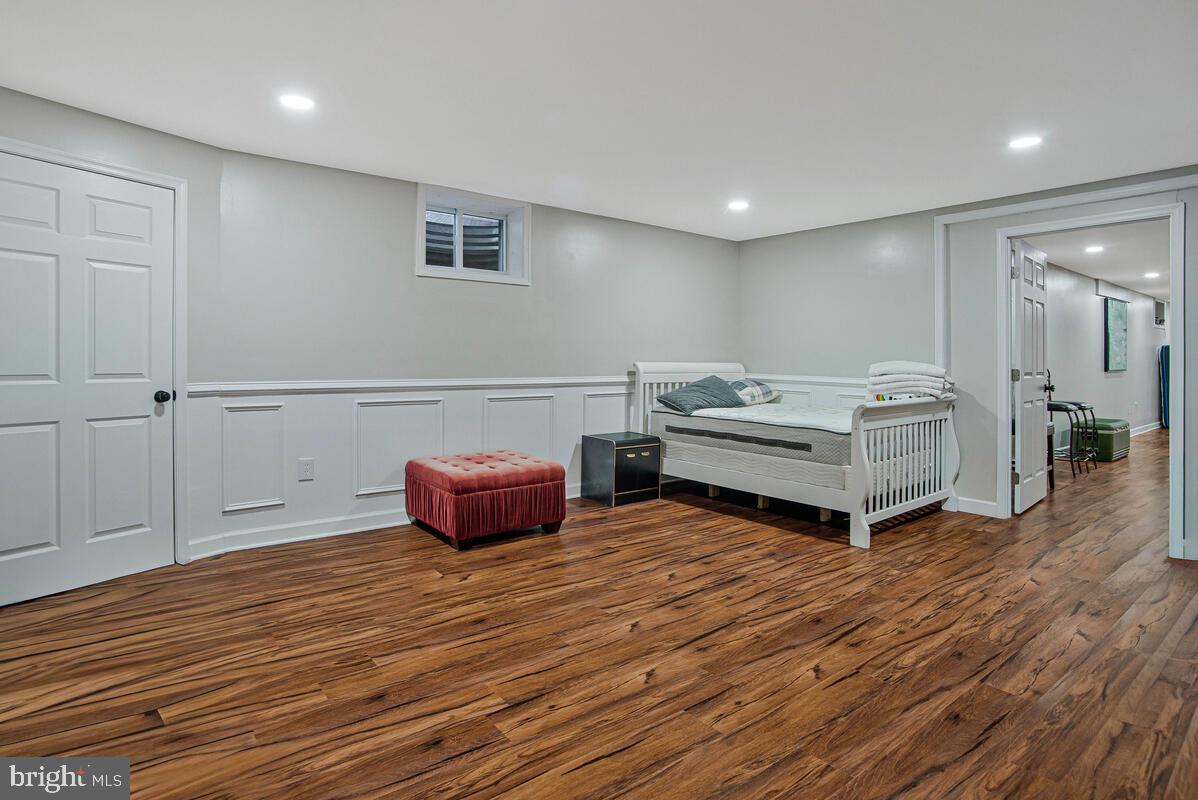 CLINTON - Residential