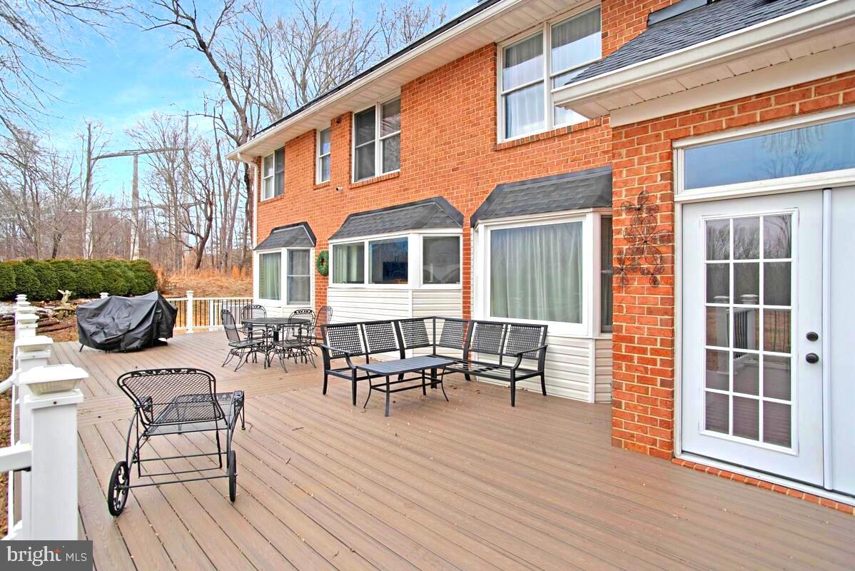 CLINTON - Residential