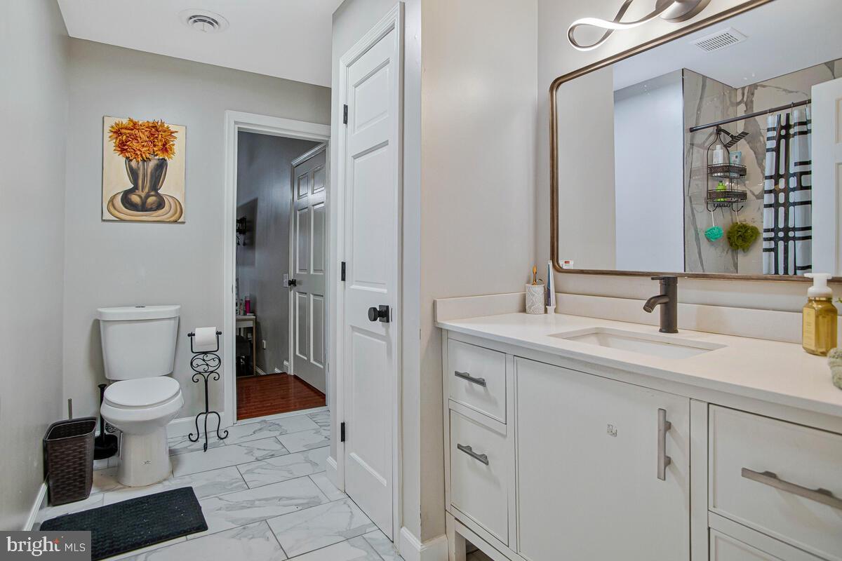 CLINTON - Residential