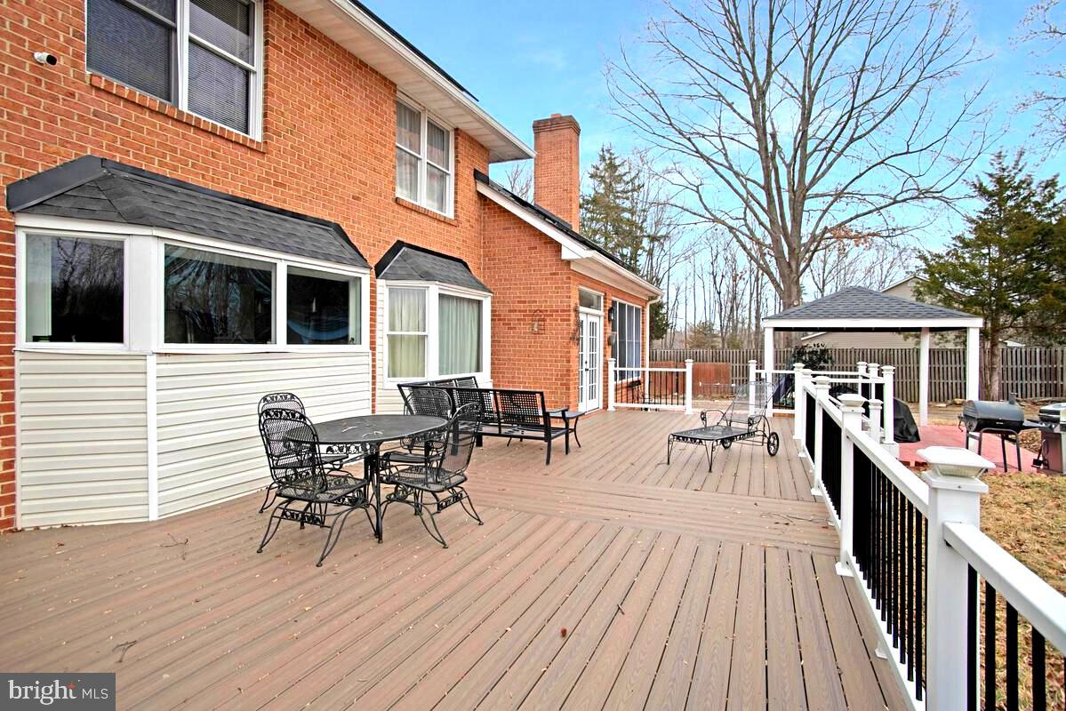 CLINTON - Residential