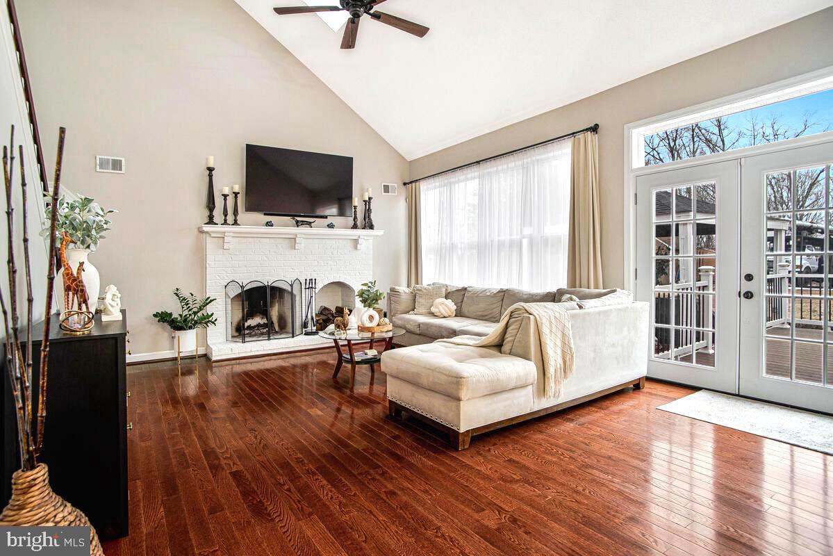 CLINTON - Residential