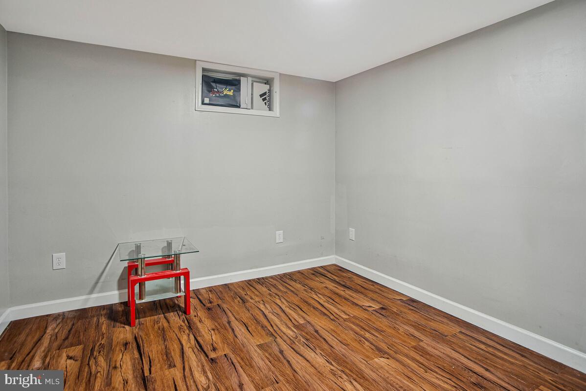 CLINTON - Residential