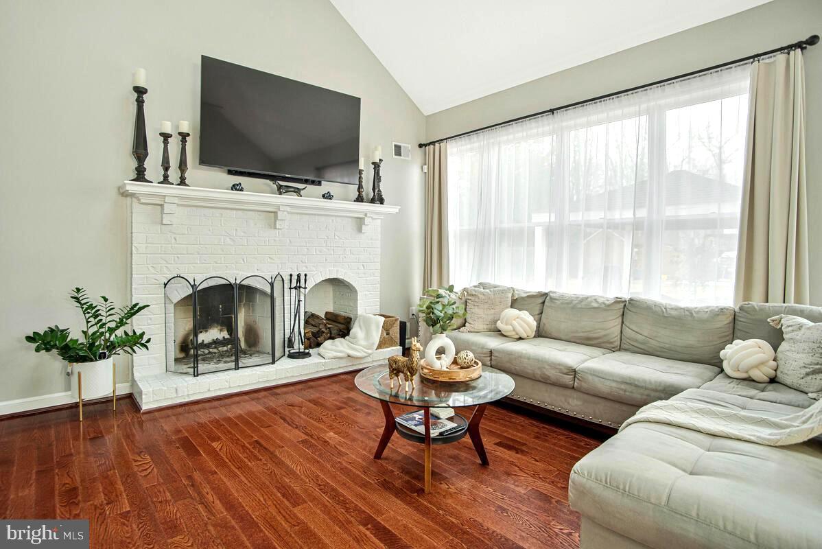 CLINTON - Residential