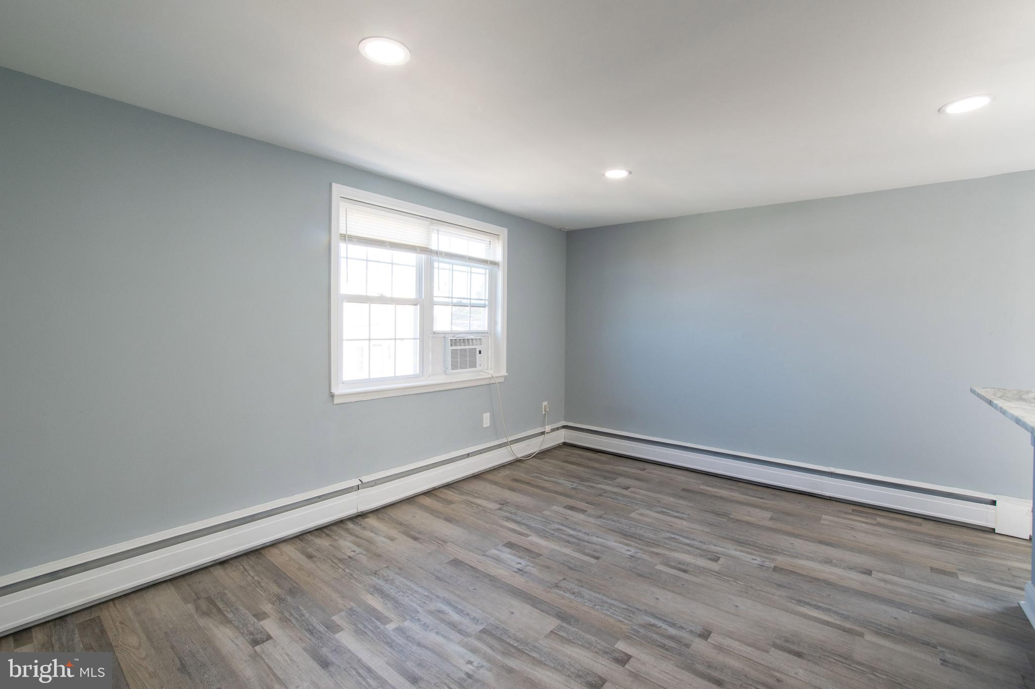 MANAYUNK - Residential Lease