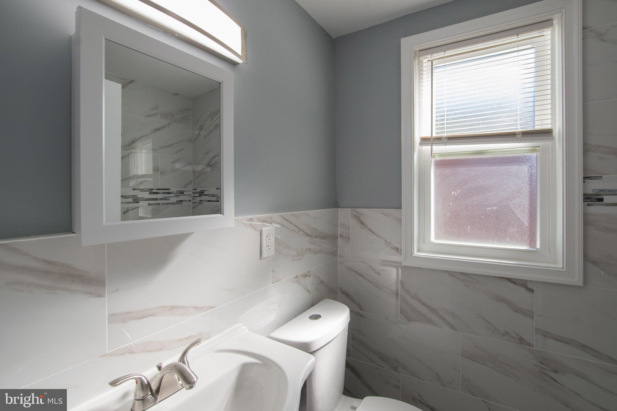 MANAYUNK - Residential Lease