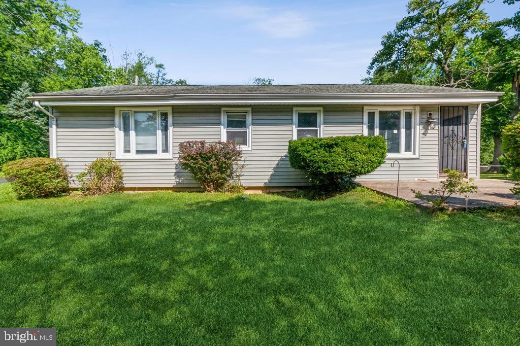 Come and see this beautifully renovated one-story home in desirable Upper Dublin! Situated on a corner lot, it features a spacious driveway and a level backyard. Flooded with natural sunlight throughout, it boasts gleaming hardwood floors, fresh paint, a brand new kitchen with stainless steel appliances and a renovated hall bathroom. Easy to show!
