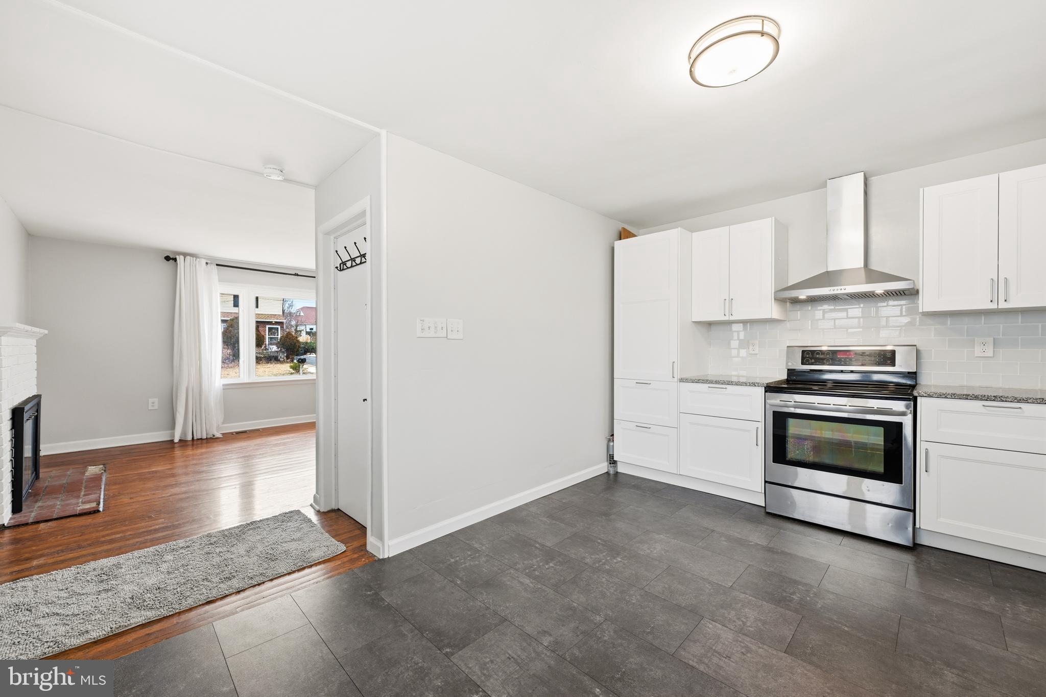 HORSHAM MEADOWS - Residential