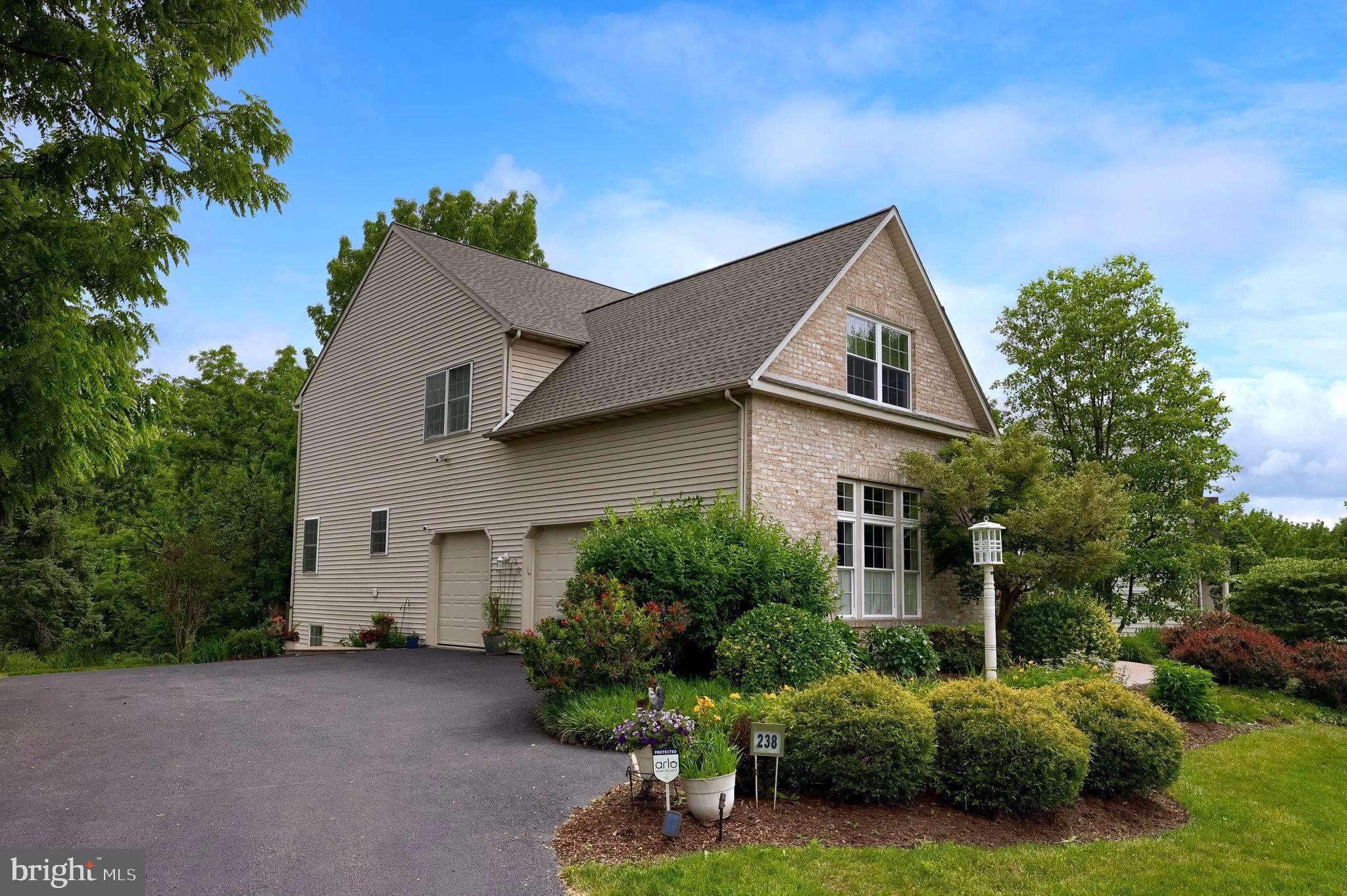 238 HEATHERSTONE WAY
