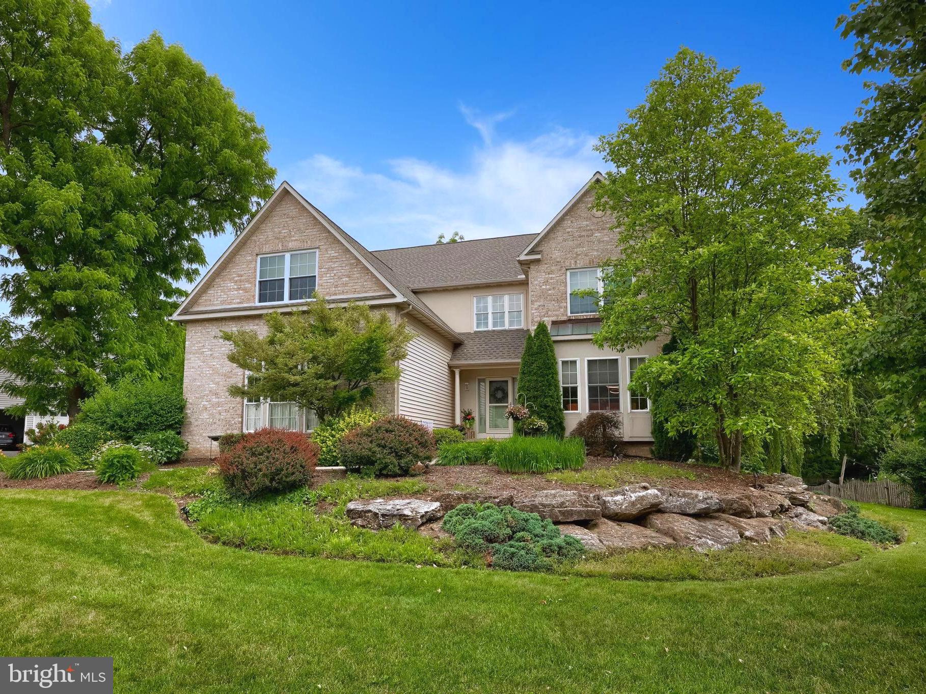 238 HEATHERSTONE WAY