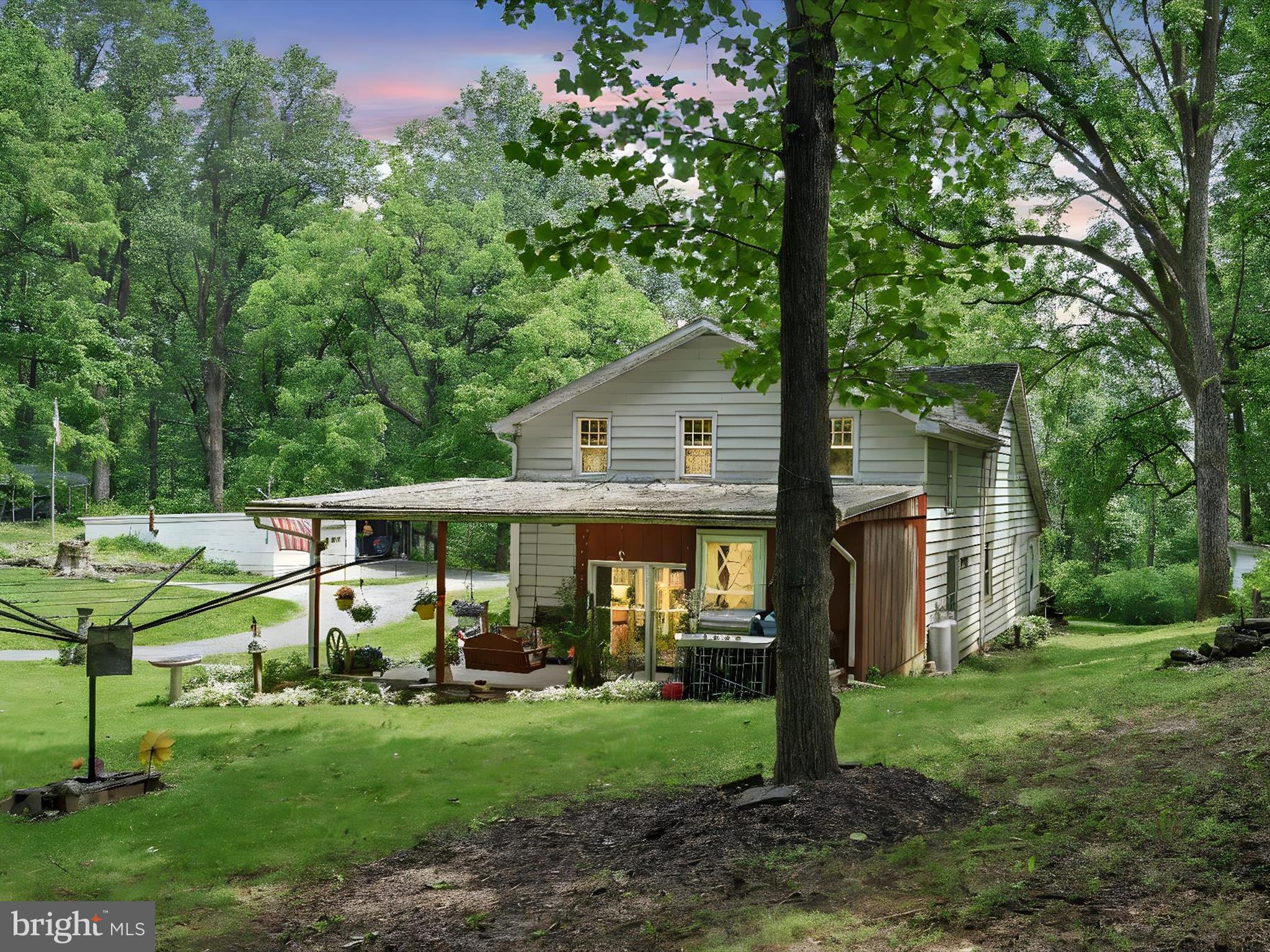 4 YODER LANE