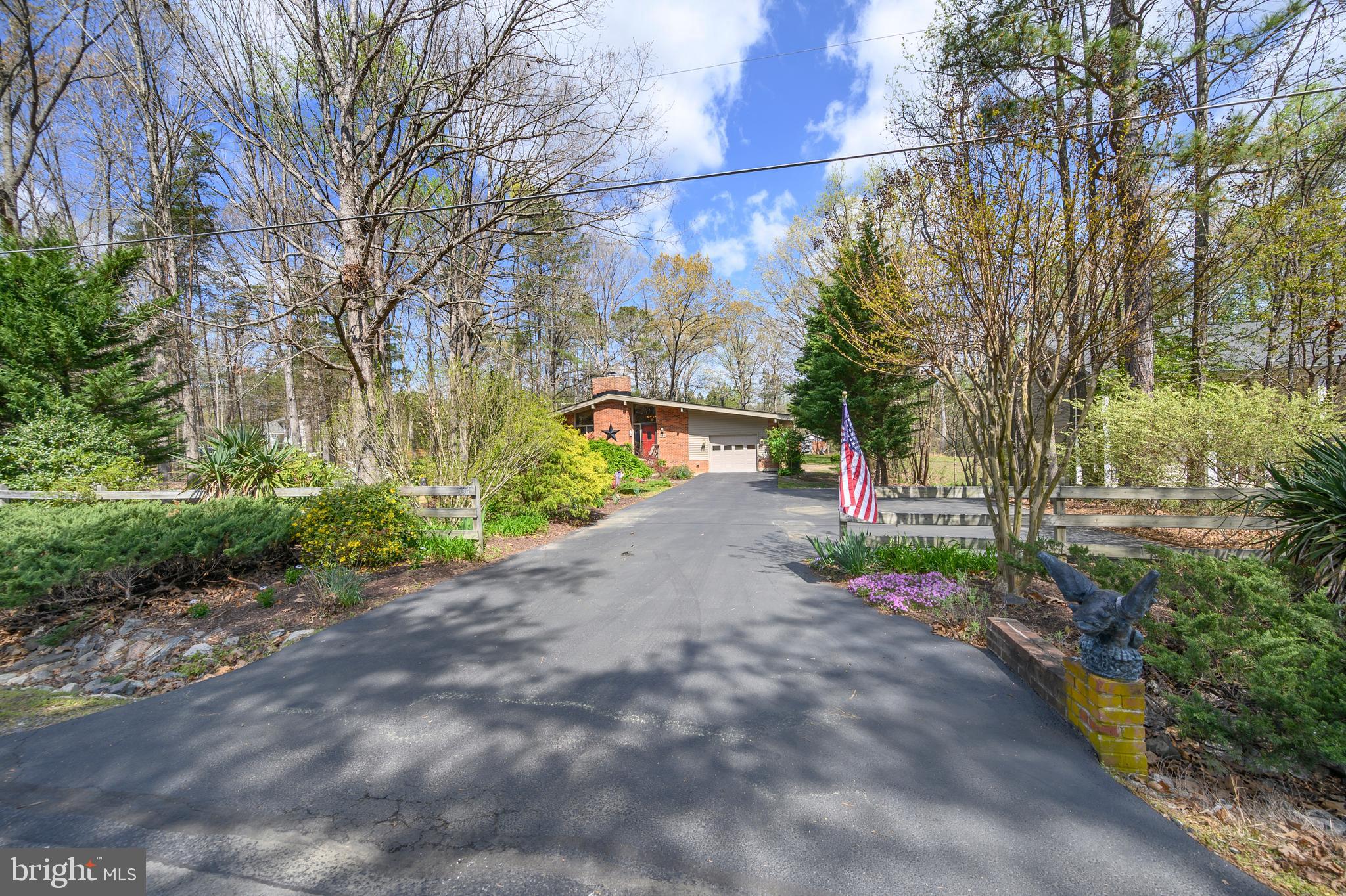 LAKE LAND OR - Residential