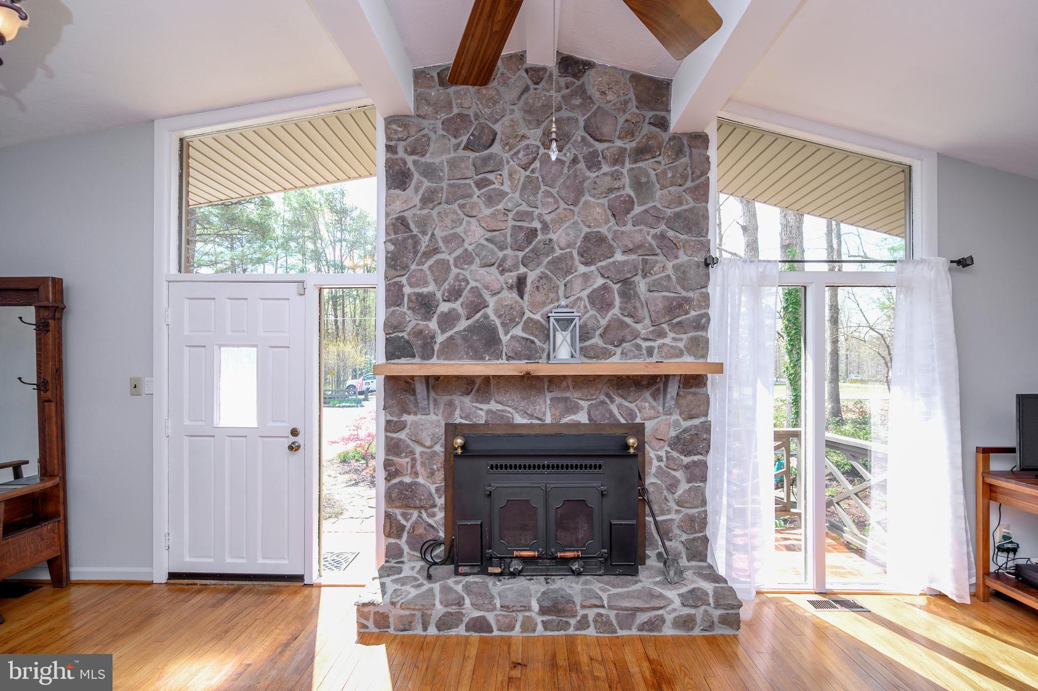 LAKE LAND OR - Residential