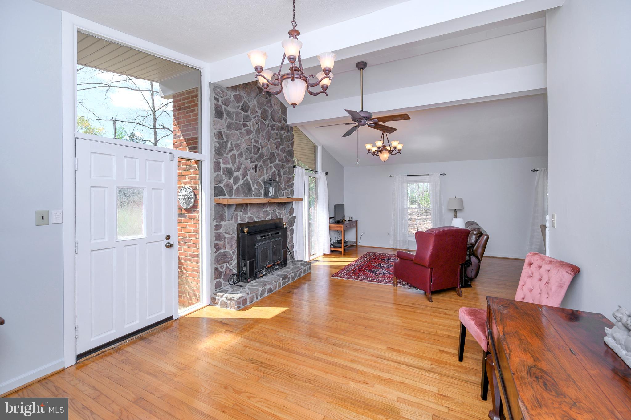 LAKE LAND OR - Residential