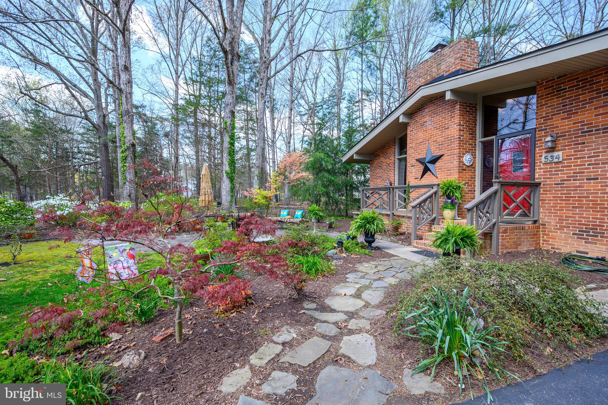 LAKE LAND OR - Residential