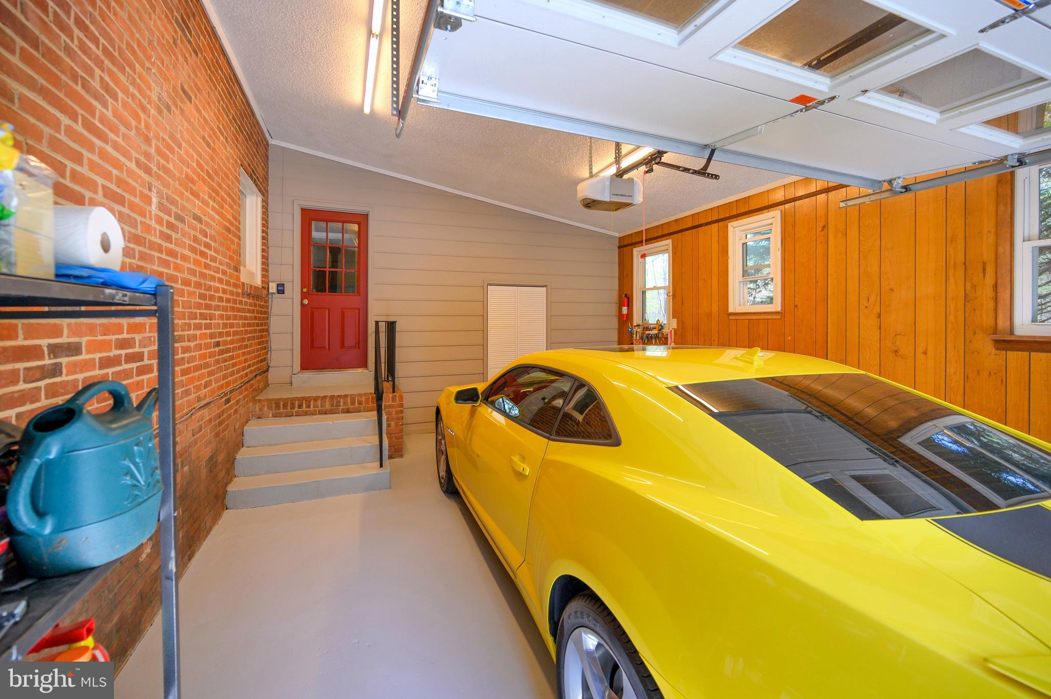 LAKE LAND OR - Residential