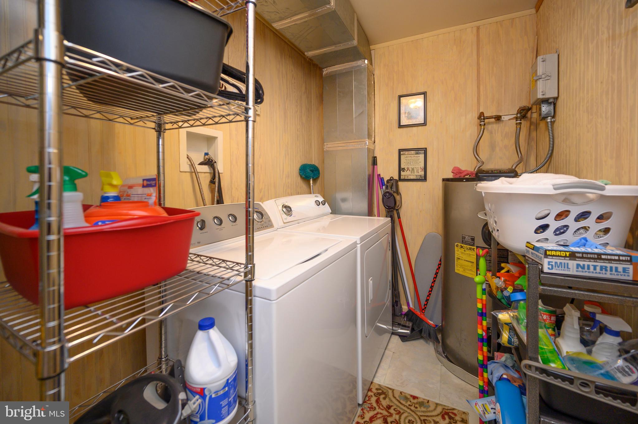 LAKE LAND OR - Residential